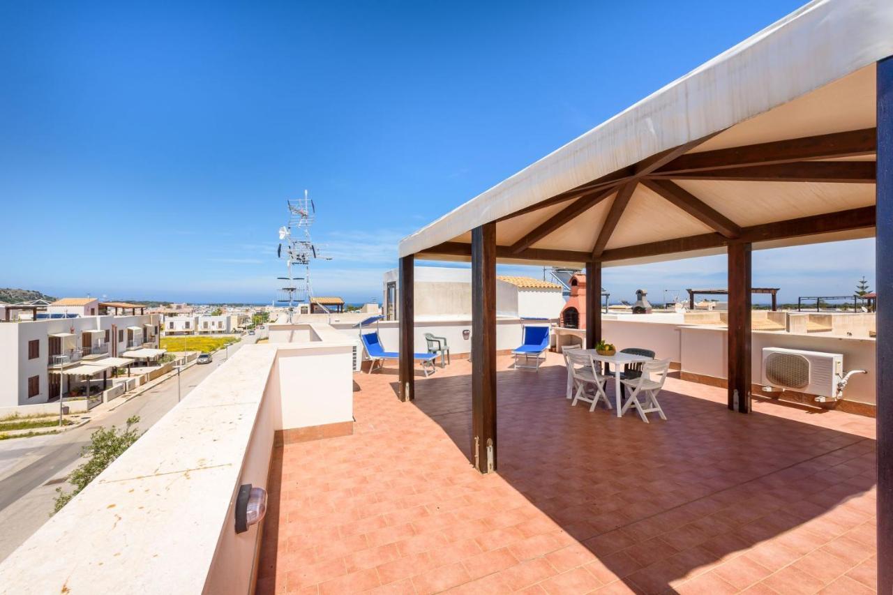 I Tre Golfi - Appartamenti Con Terrazzo Fino A 800 Mt Dal Mare San Vito Lo Capo Dış mekan fotoğraf
